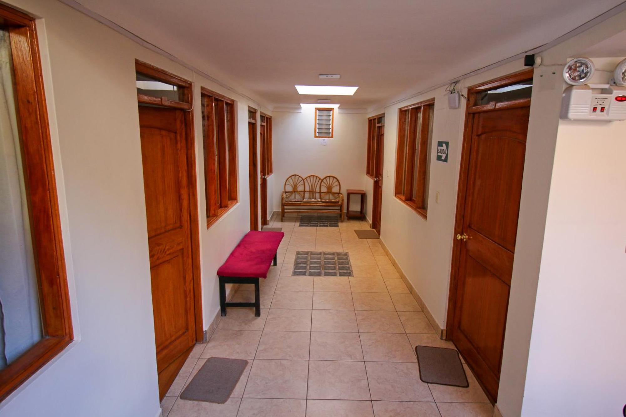 Hotel El Chasqui Ollantaytambo Exterior foto